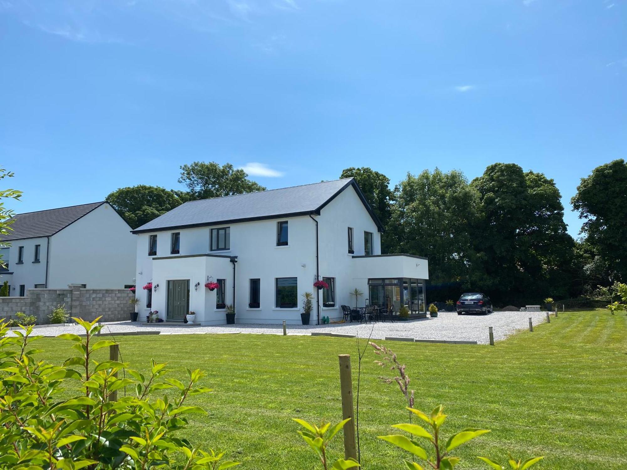 Ashlee Lodge, Shanagarry P25K6R6 Near Ballymaloe House & Garryvoe Hotel Extérieur photo